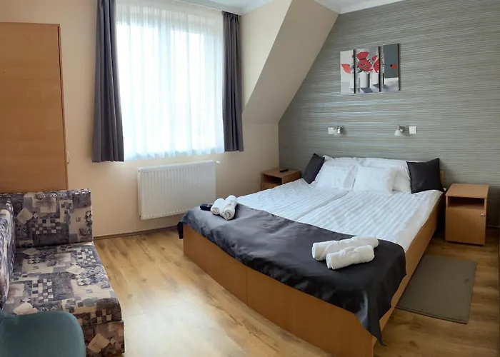 Angel's Vendeghaz Eger